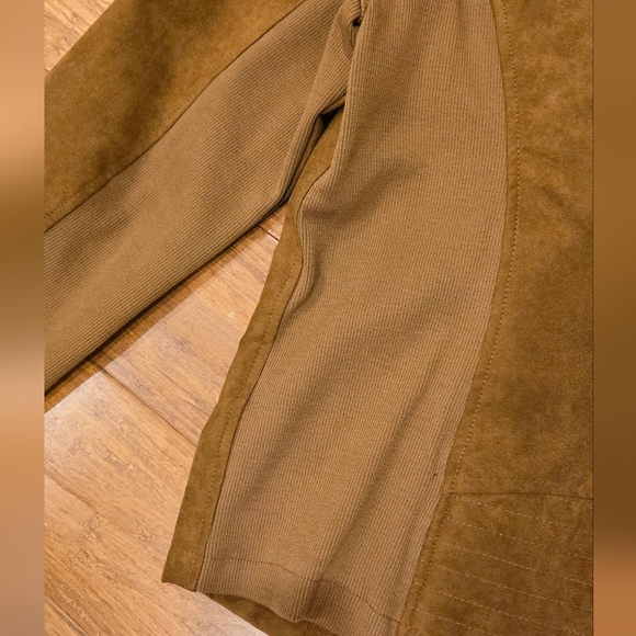 Womens Jacket - Picture 2 of 4